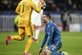 包含里昂内部会议纪要流出：训练课后临场应变，欧洲杯使命明确，资深球员宣示担当的词条-jiuyou官网入口