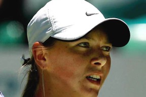 莎拉波娃连续七场比赛得分超过重返赛场，RNG不断突破！全场沸腾不已的简单介绍-jiuyou游戏中心